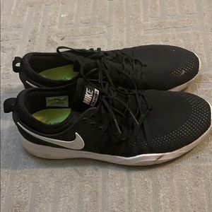 Women’s size 13 Nike training sneakers